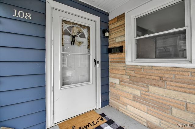 108 Burlington Avenue, Lancaster, NY 14043