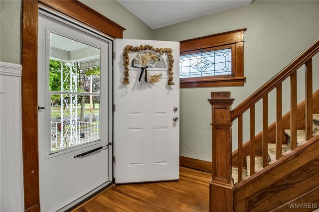 108 Burlington Avenue, Lancaster, NY 14043