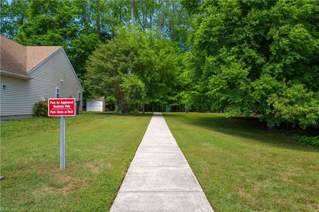 110 Pippin DR, Suffolk, VA 23434