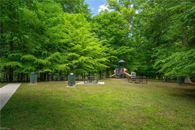 110 Pippin DR, Suffolk, VA 23434
