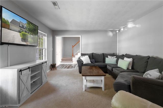 110 Pippin DR, Suffolk, VA 23434