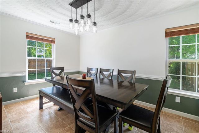 110 Pippin DR, Suffolk, VA 23434
