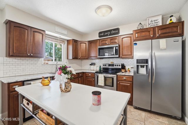 4355 Carney Drive, Maumee, OH 43537