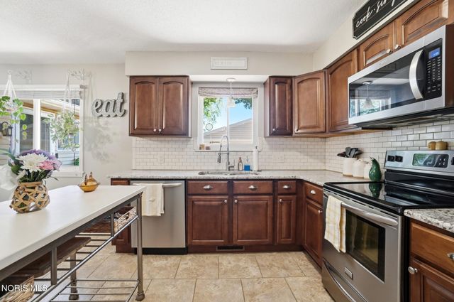 4355 Carney Drive, Maumee, OH 43537