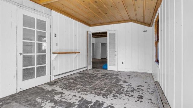 379 Corral de Tierra Road, Salinas, CA 93908