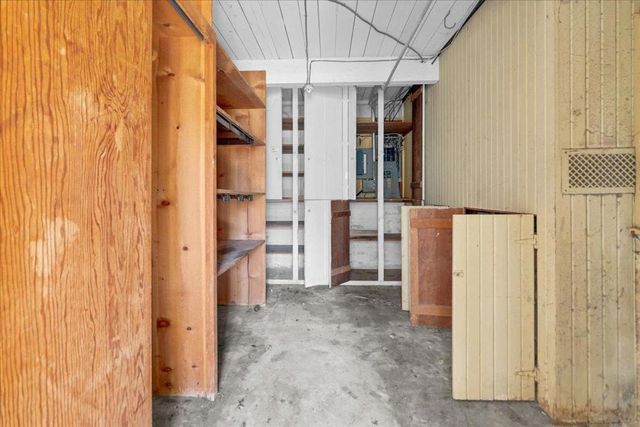 379 Corral de Tierra Road, Salinas, CA 93908