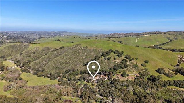 379 Corral de Tierra Road, Salinas, CA 93908