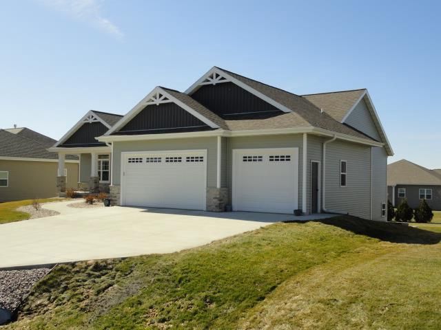 6677 Royal View Dr, Deforest, WI 53532