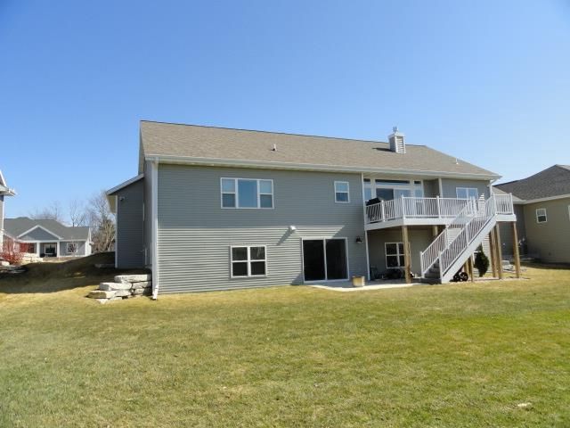 6677 Royal View Dr, Deforest, WI 53532