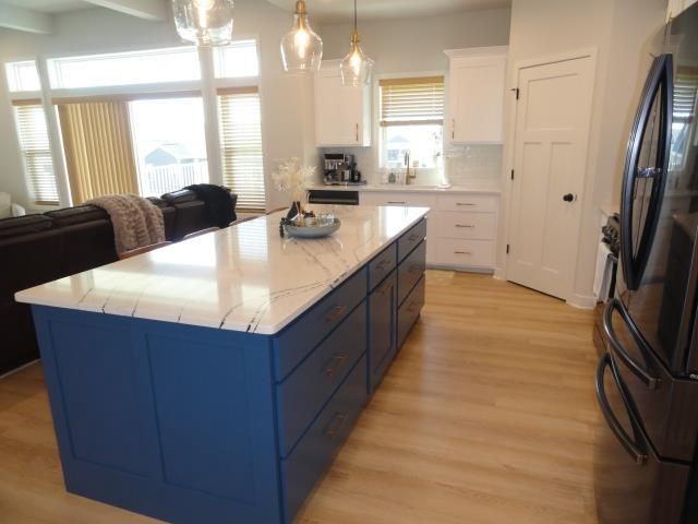 6677 Royal View Dr, Deforest, WI 53532