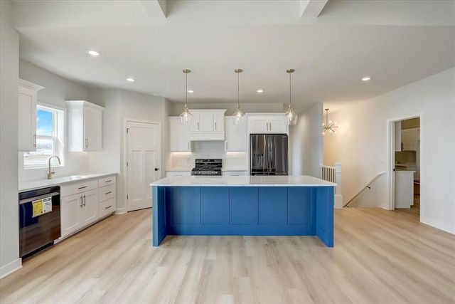 6677 Royal View Dr, Deforest, WI 53532