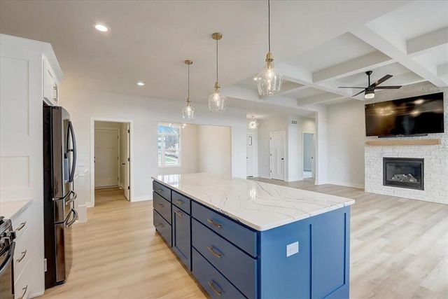 6677 Royal View Dr, Deforest, WI 53532