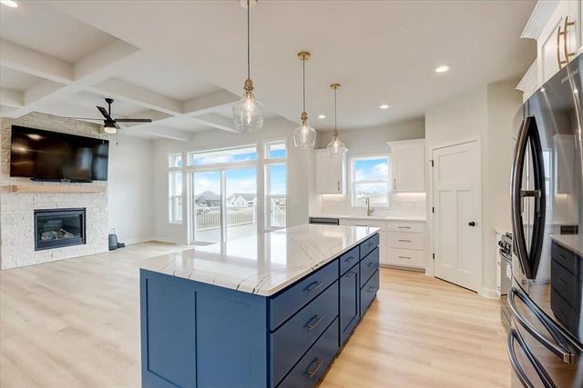 6677 Royal View Dr, Deforest, WI 53532