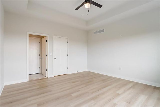 6677 Royal View Dr, Deforest, WI 53532