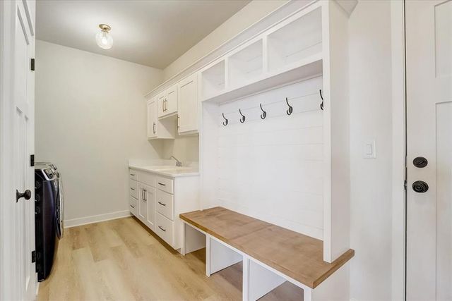 6677 Royal View Dr, Deforest, WI 53532