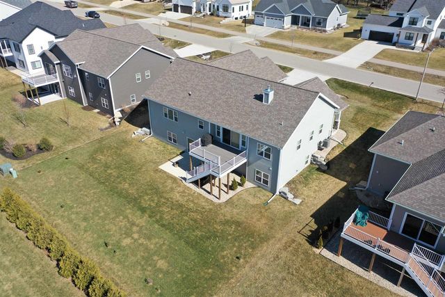 6677 Royal View Dr, Deforest, WI 53532