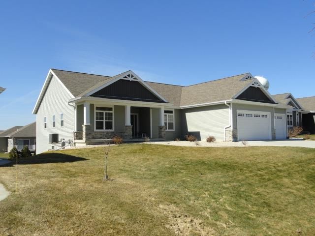 6677 Royal View Dr, Deforest, WI 53532