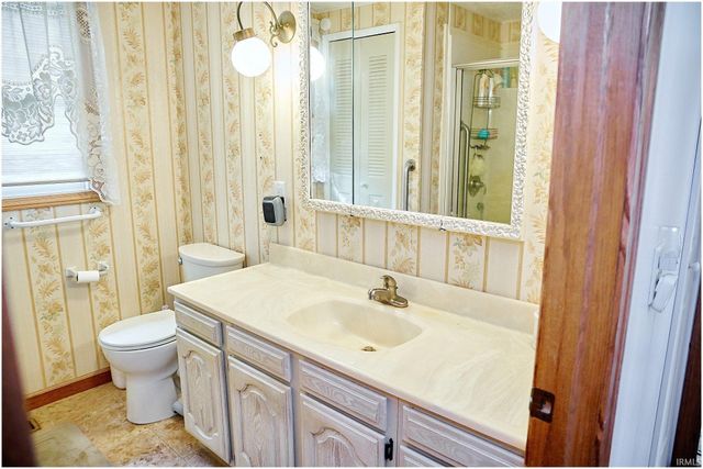 8508 S State Road 116, Geneva, IN 46740