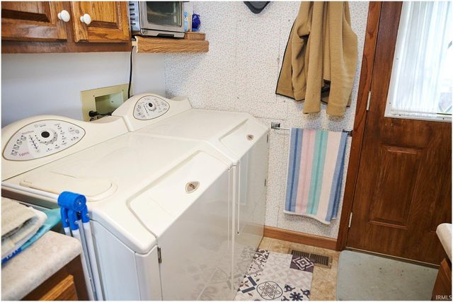 8508 S State Road 116, Geneva, IN 46740