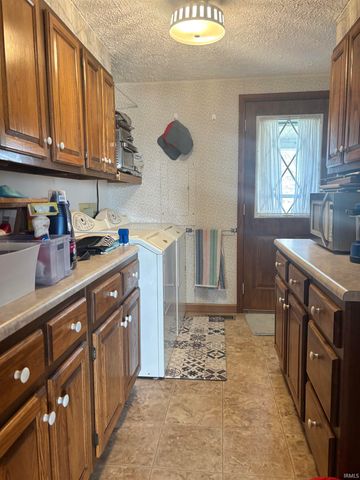 8508 S State Road 116, Geneva, IN 46740