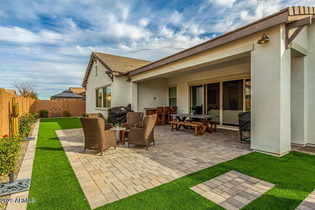 Image 14 of property listing at 19534 S 210TH Way, Queen Creek, AZ 85142