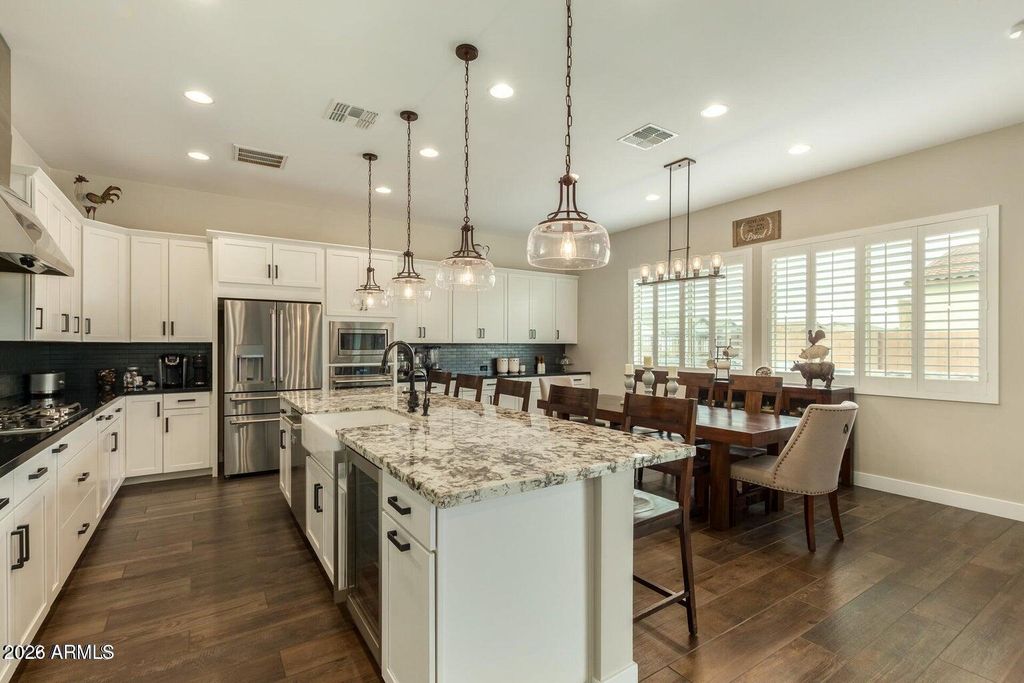 Image 7 of property listing at 19534 S 210TH Way, Queen Creek, AZ 85142