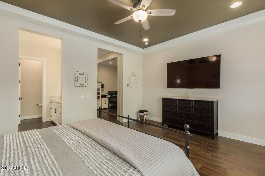 Image 8 of property listing at 19534 S 210TH Way, Queen Creek, AZ 85142