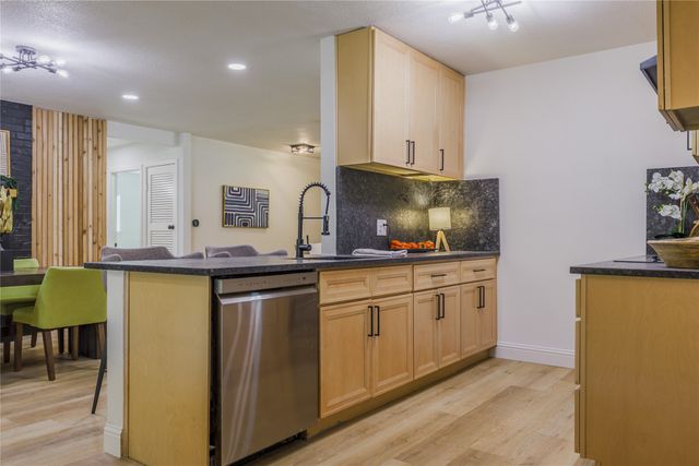 228 Arcadia Street, Hurst, TX 76053