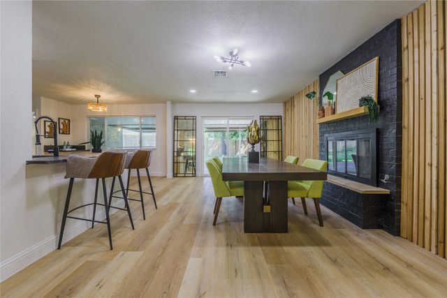 228 Arcadia Street, Hurst, TX 76053