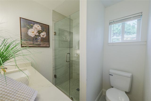 228 Arcadia Street, Hurst, TX 76053