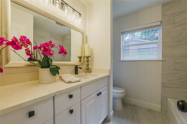 228 Arcadia Street, Hurst, TX 76053