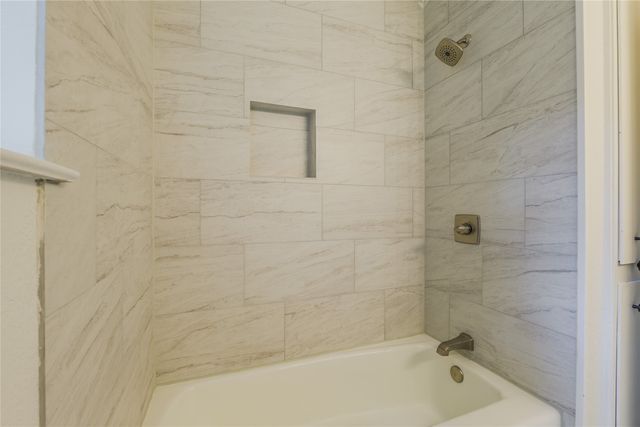 228 Arcadia Street, Hurst, TX 76053