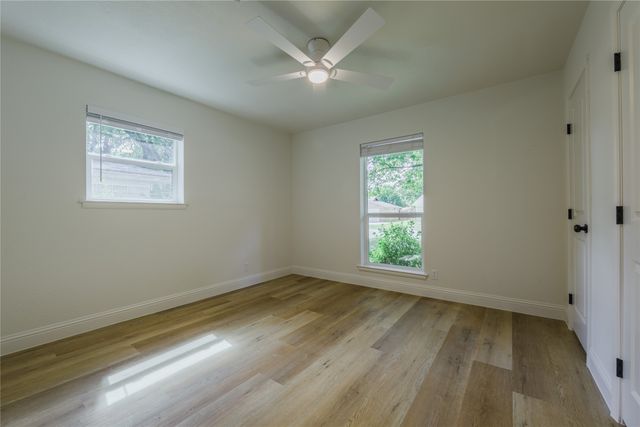 228 Arcadia Street, Hurst, TX 76053