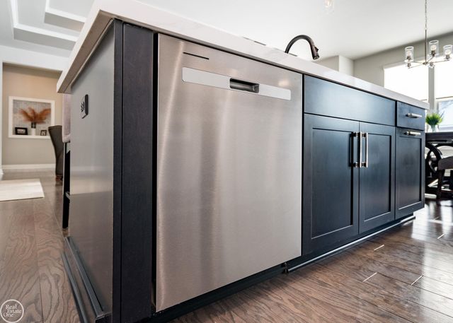 16818 Glenhurst Drive, Macomb, MI 48044