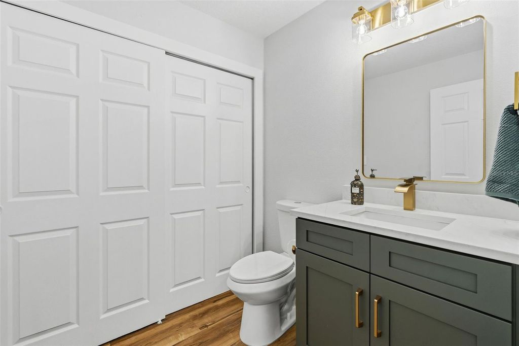 Image 11 of property listing at 4115 W BAY TO BAY BOULEVARD, Tampa, FL 33629