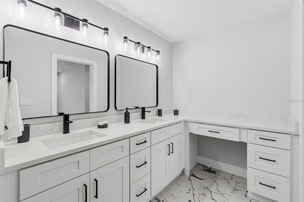 Image 28 of property listing at 4115 W BAY TO BAY BOULEVARD, Tampa, FL 33629