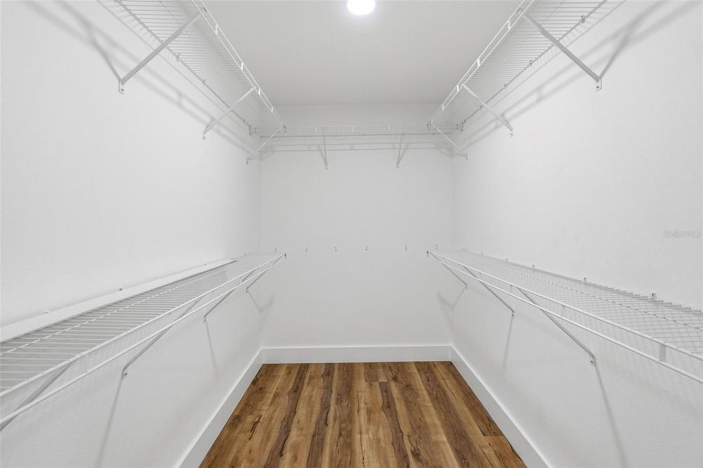 Image 32 of property listing at 4115 W BAY TO BAY BOULEVARD, Tampa, FL 33629