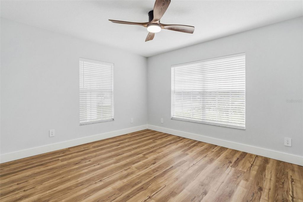 Image 33 of property listing at 4115 W BAY TO BAY BOULEVARD, Tampa, FL 33629