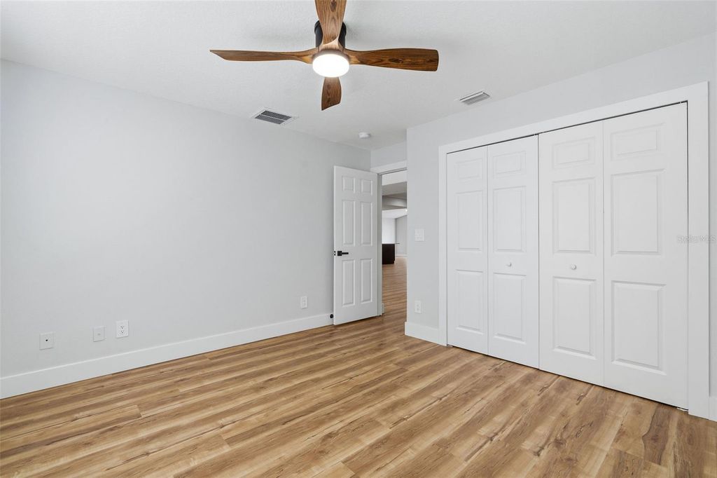Image 34 of property listing at 4115 W BAY TO BAY BOULEVARD, Tampa, FL 33629