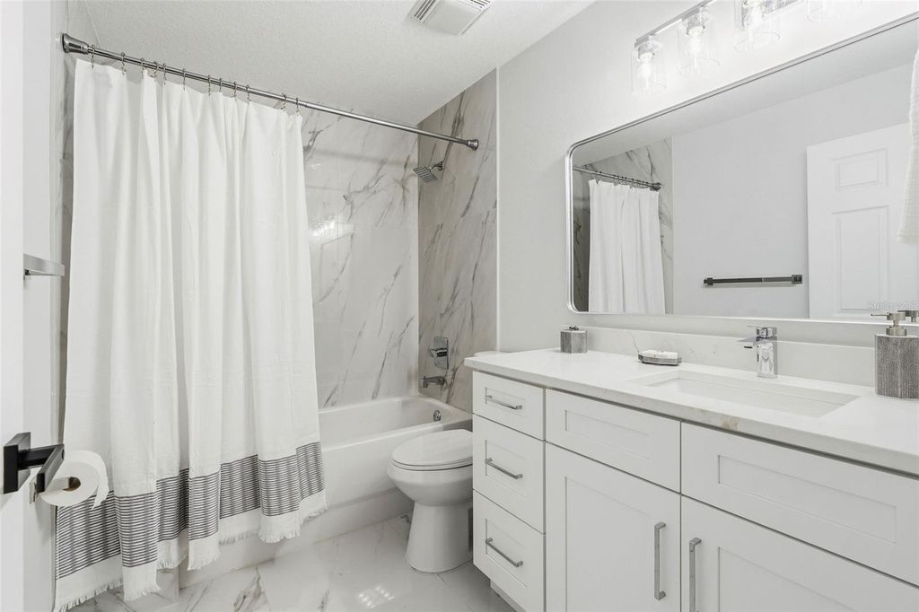 Image 35 of property listing at 4115 W BAY TO BAY BOULEVARD, Tampa, FL 33629