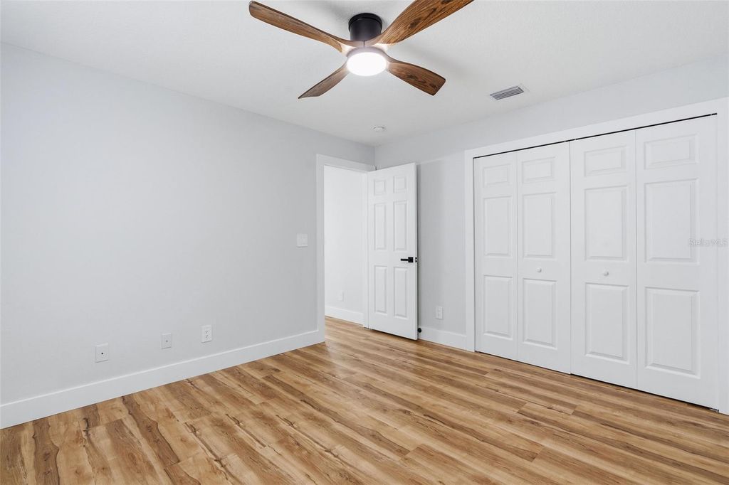 Image 37 of property listing at 4115 W BAY TO BAY BOULEVARD, Tampa, FL 33629