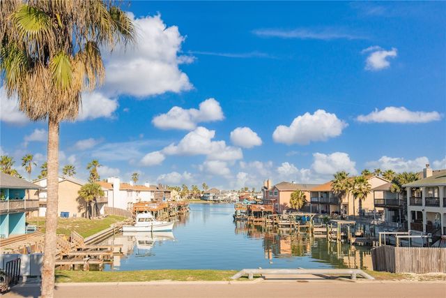 13965 Ports O Call Dr D, Corpus Christi, TX 78418