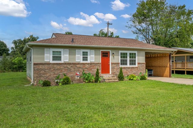 206 Murphree Ave, Waverly, TN 37185