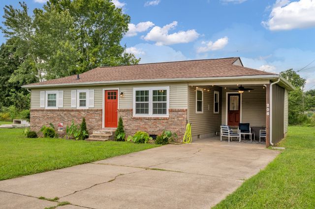 206 Murphree Ave, Waverly, TN 37185