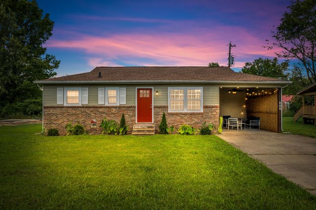 206 Murphree Ave, Waverly, TN 37185