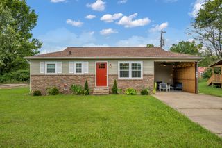 206 Murphree Ave, Waverly, TN 37185