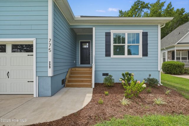 775 Marsh Rose Path NW, Calabash, NC 28467