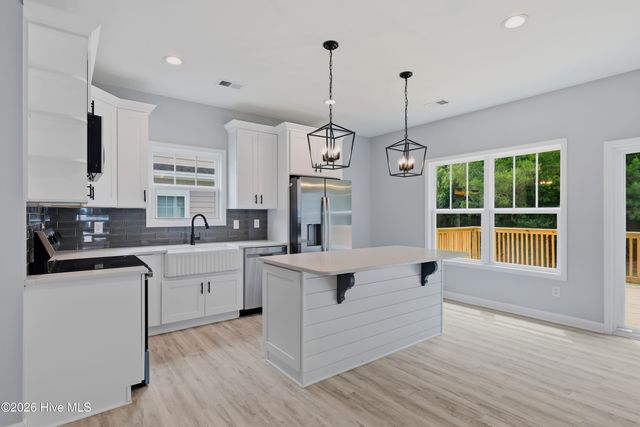 775 Marsh Rose Path NW, Calabash, NC 28467
