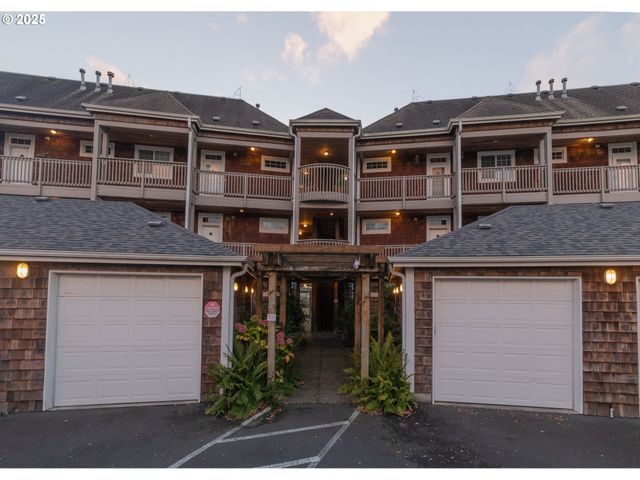 1108 S HOLLADAY Dr 14, Seaside, OR 97138