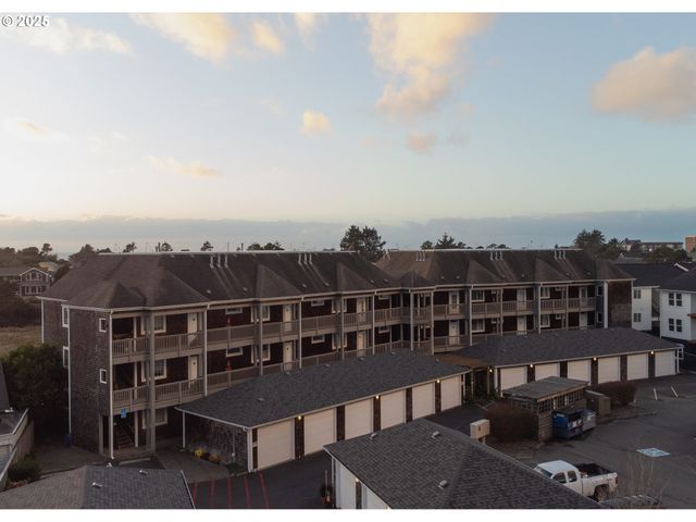 1108 S HOLLADAY Dr 14, Seaside, OR 97138